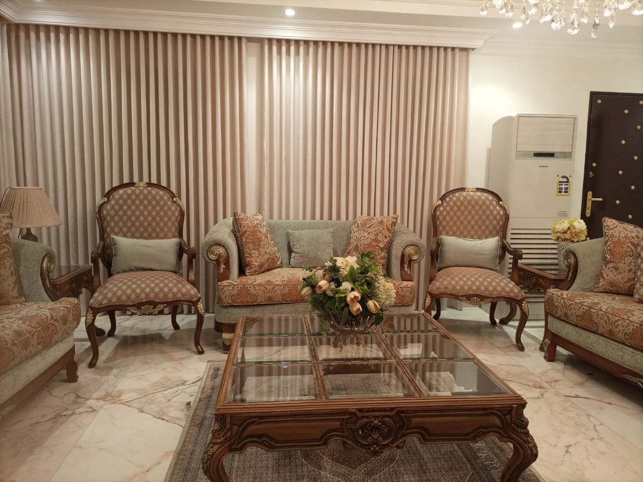 تركيب ستائر فاخرة الرياض